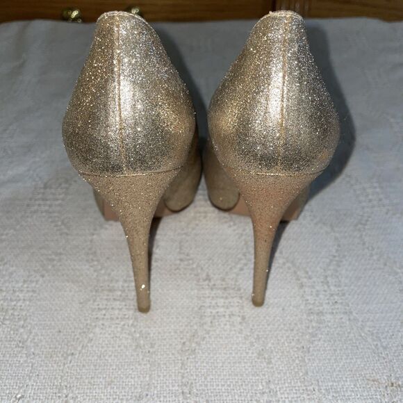 Stuart Weitzman Women’s Dressy Heels Size 7.5 M Gold Sparkle Going Out Party - Picture 10 of 12